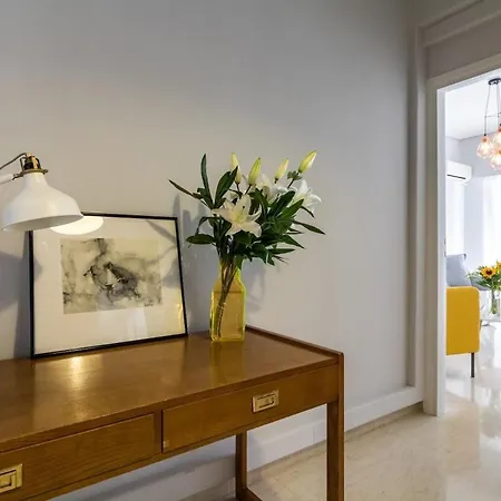 Апартаменты Superb In The Heart Of