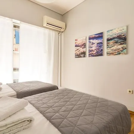 Superb In The Heart Of Апартаменты Афины